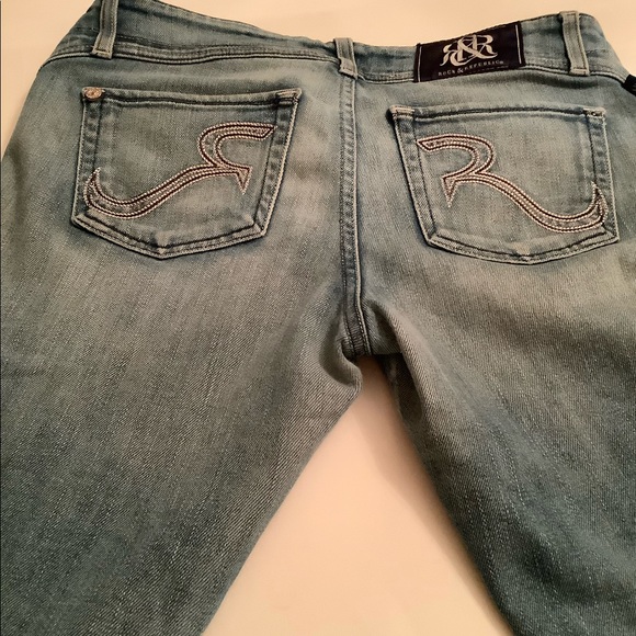 Women’s Rock and Republic Jeans. Waist 32 inches. Inseam 29 inches. - Picture 11 of 12